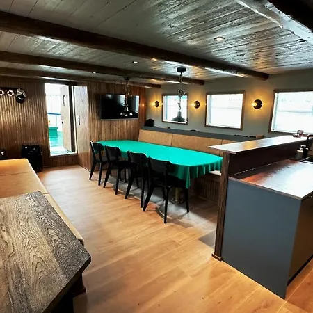 Houseboat Crescendo, A Floating Experience Bateau-hôtel